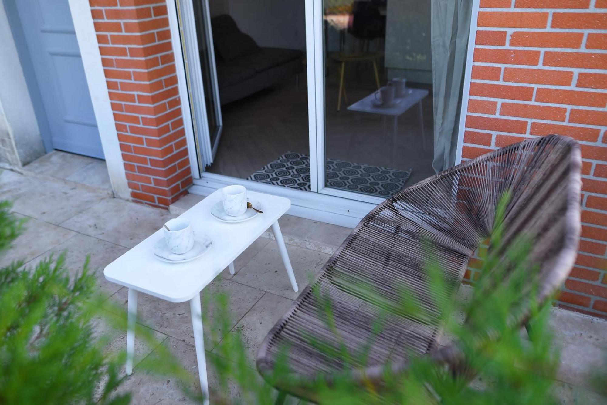 Appartement Joli T2 Avec Terrasse Et Parking Toulouse