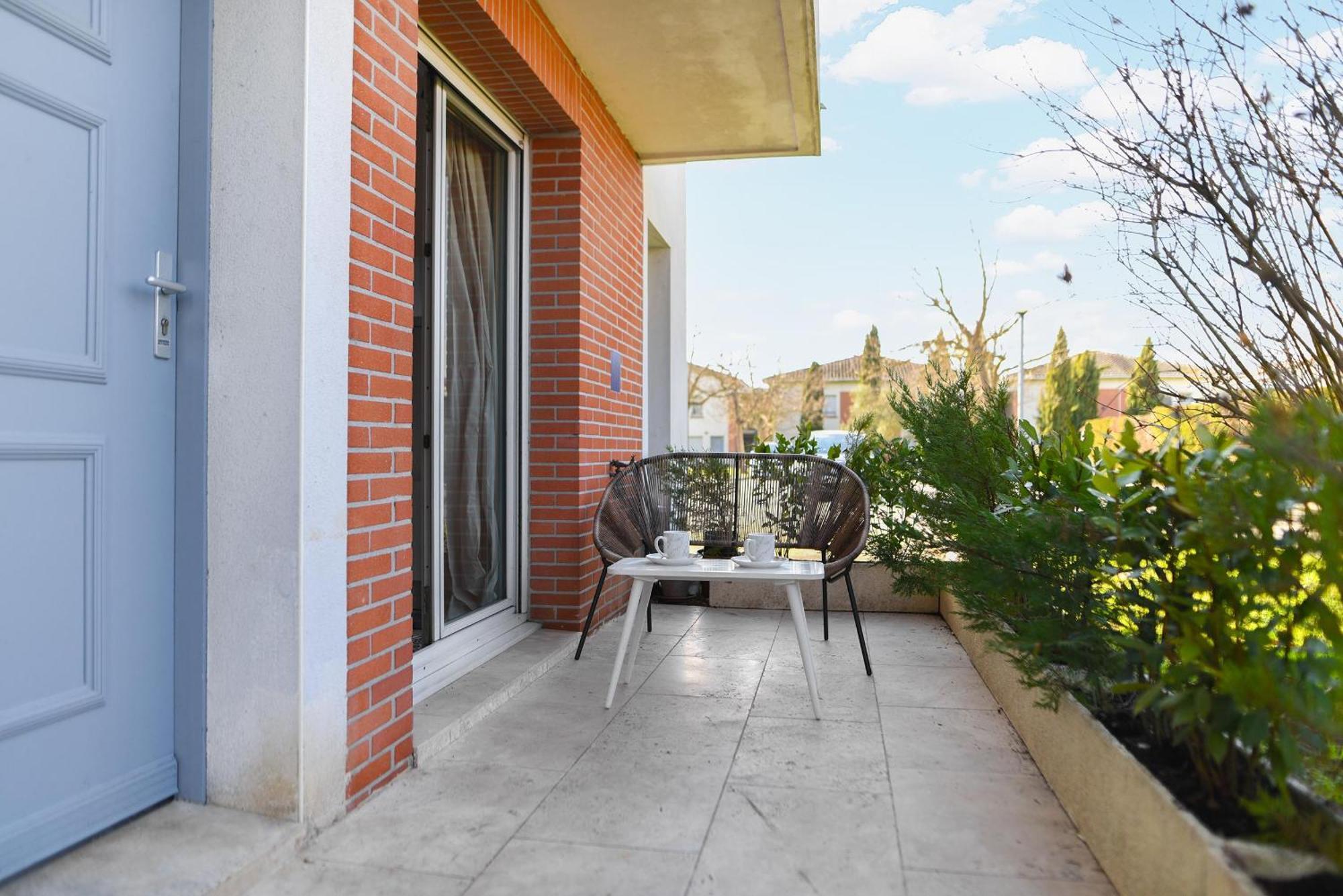 Appartement Joli T2 Avec Terrasse Et Parking